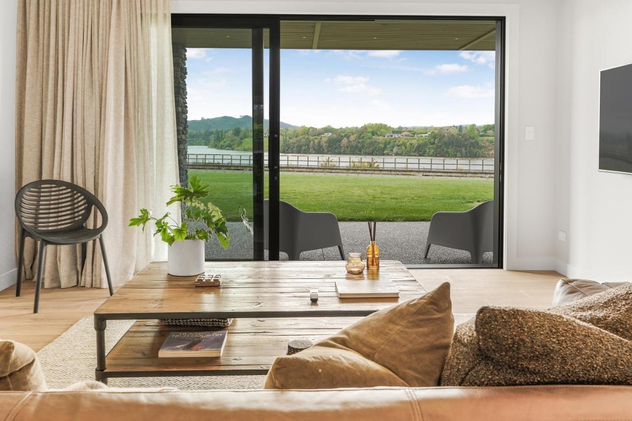 Lakeside Karapiro Downstairs Apartment كامبريدج المظهر الخارجي الصورة